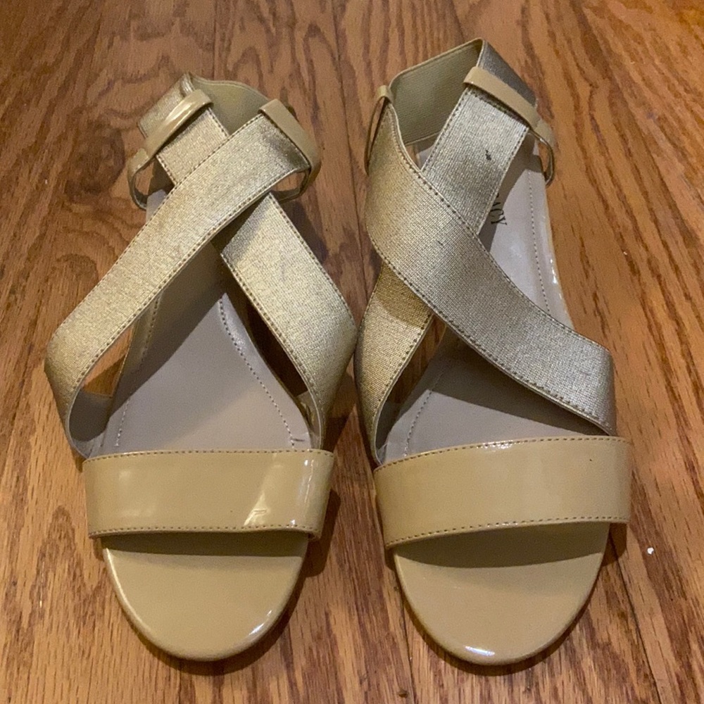 Ellen Tracy Women's Wedges 9